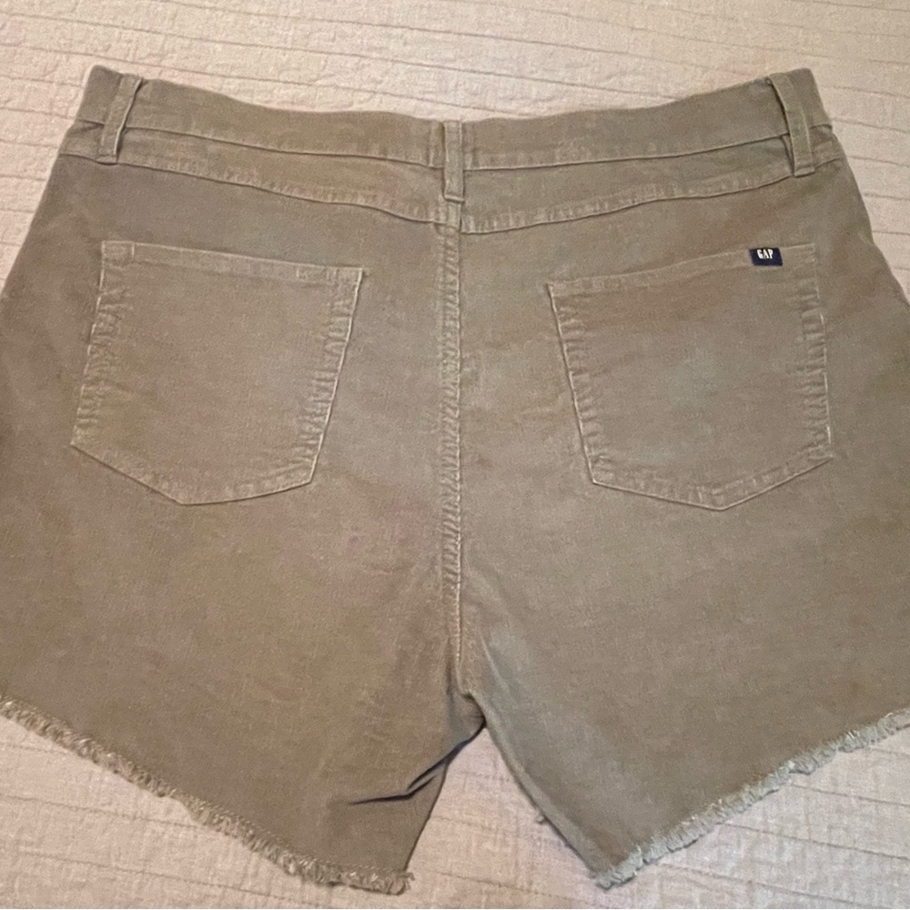 GAP Women's Corduroy Shorts QLS0910S 3.5-Inch Inseam Cut-Off Frayed Hem Shorts - Picture 4 of 9